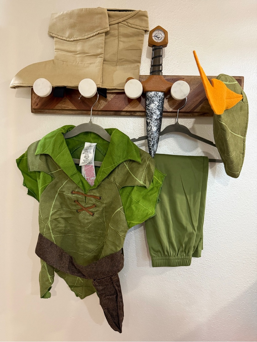 Disney’s Peter Pan Kids Toddler Green Costume with Hat and Belt 3T